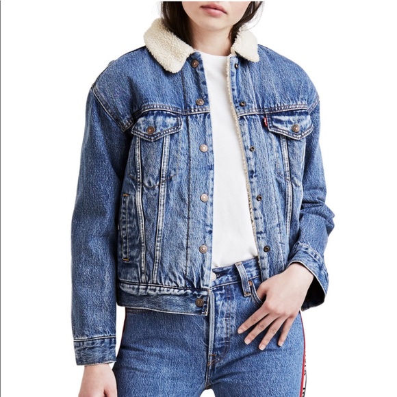 Levi's Jackets & Blazers - Levi’s Sherpa Trucker Jacket